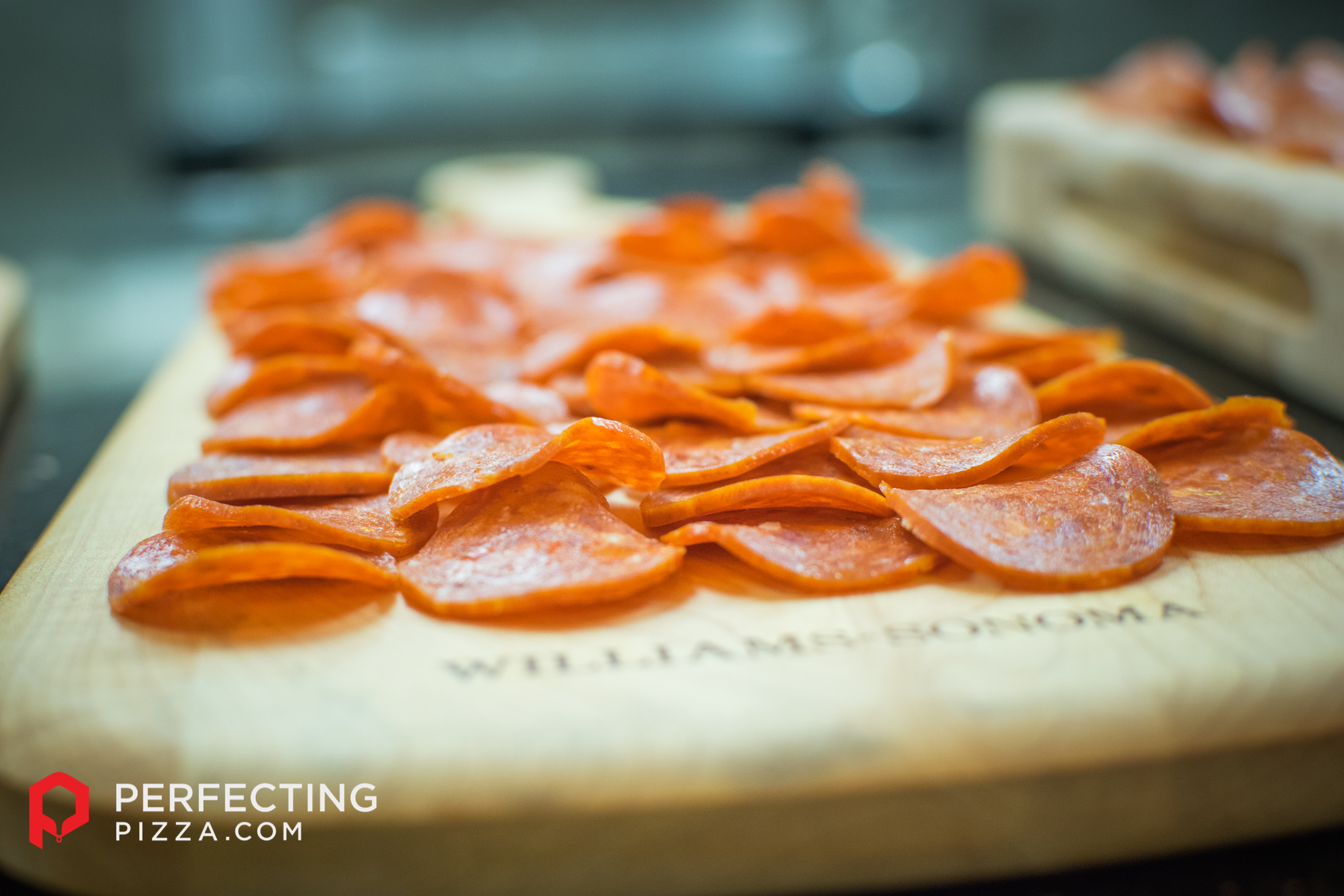 Ezzo Pepperoni Perfecting Pizza